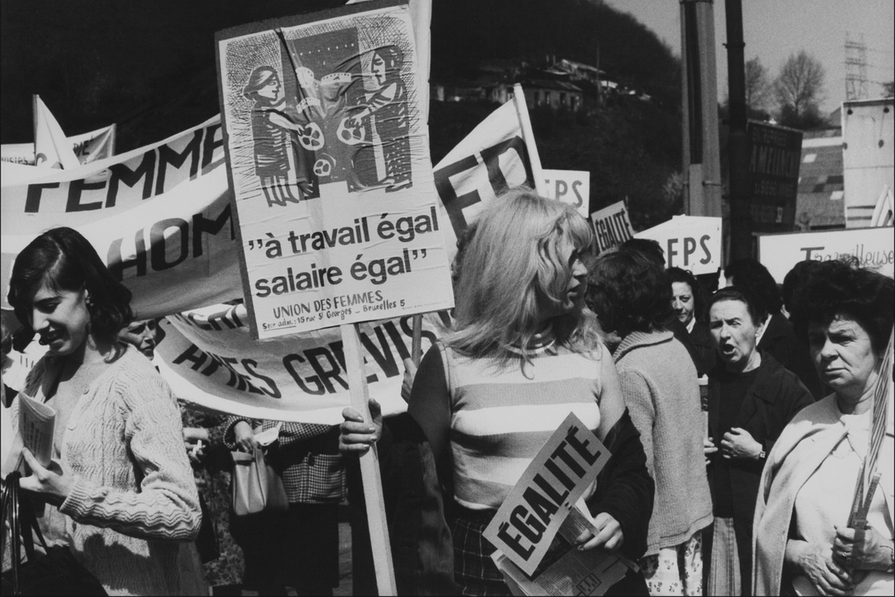 OPINIE: 8 maart: Vrouwen zijn nog altijd een beetje machines